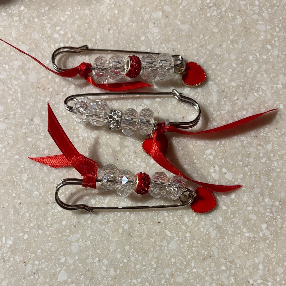 Pins/brooches for Valentines Day 3 for 15